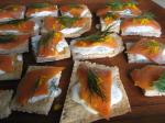 95. Rye Crispbread Crackers with Pepper-Dill Crème Fraîche and Smoked Salmon p.38